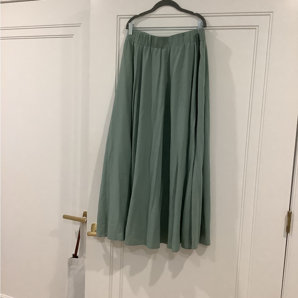 Point Collection Green Maxi Skirt